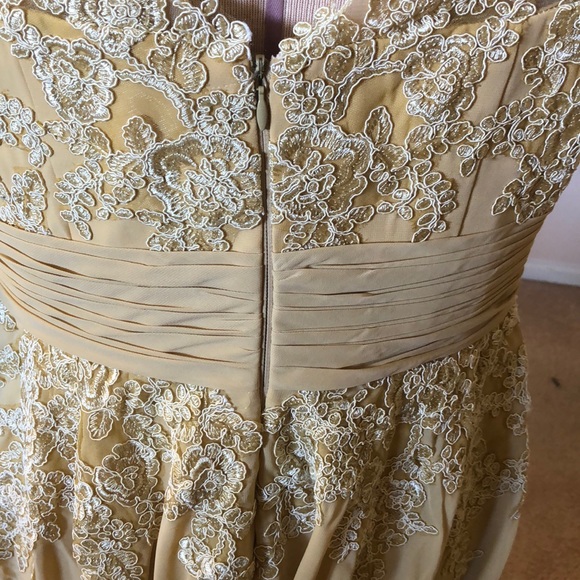 Custom made gown - Picture 5 of 5